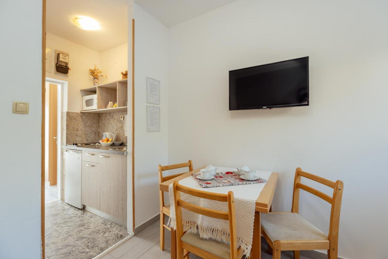Apartmani Vico Herceg Novi Buitenkant foto